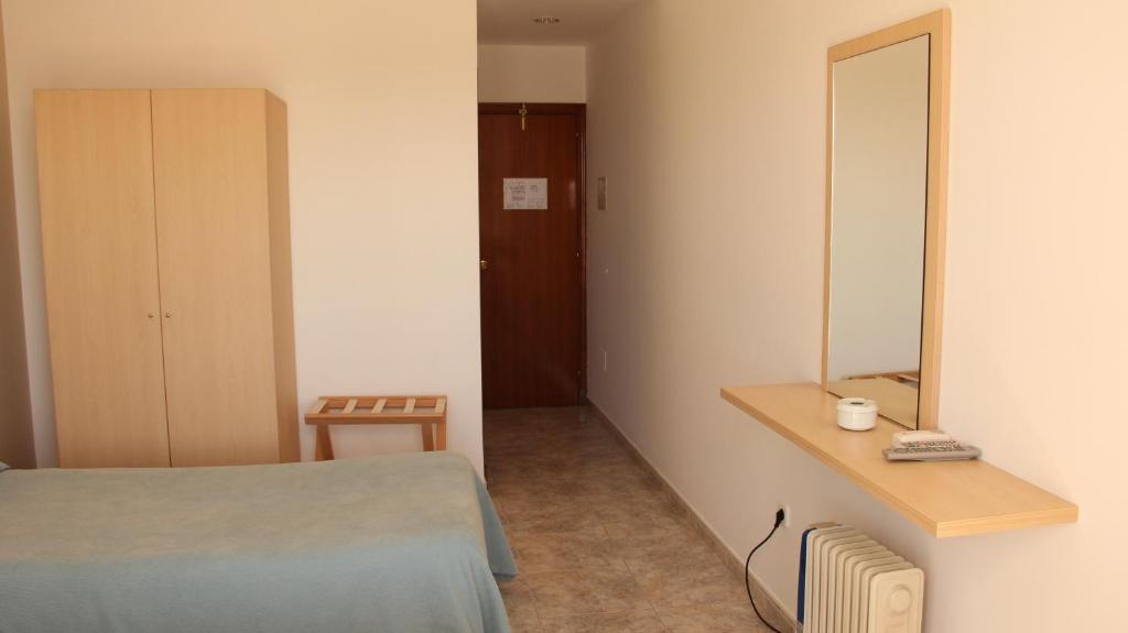 Hostal Sa Prensa Ciutadella  Buitenkant foto